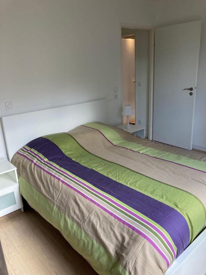 And Quiet 40m In With Parking Apartment